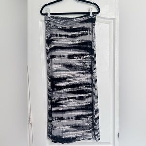 Kensie Black and Gray Maxi Skirt L